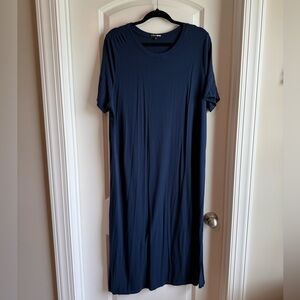 Fashion Nova Navy Midi Dress